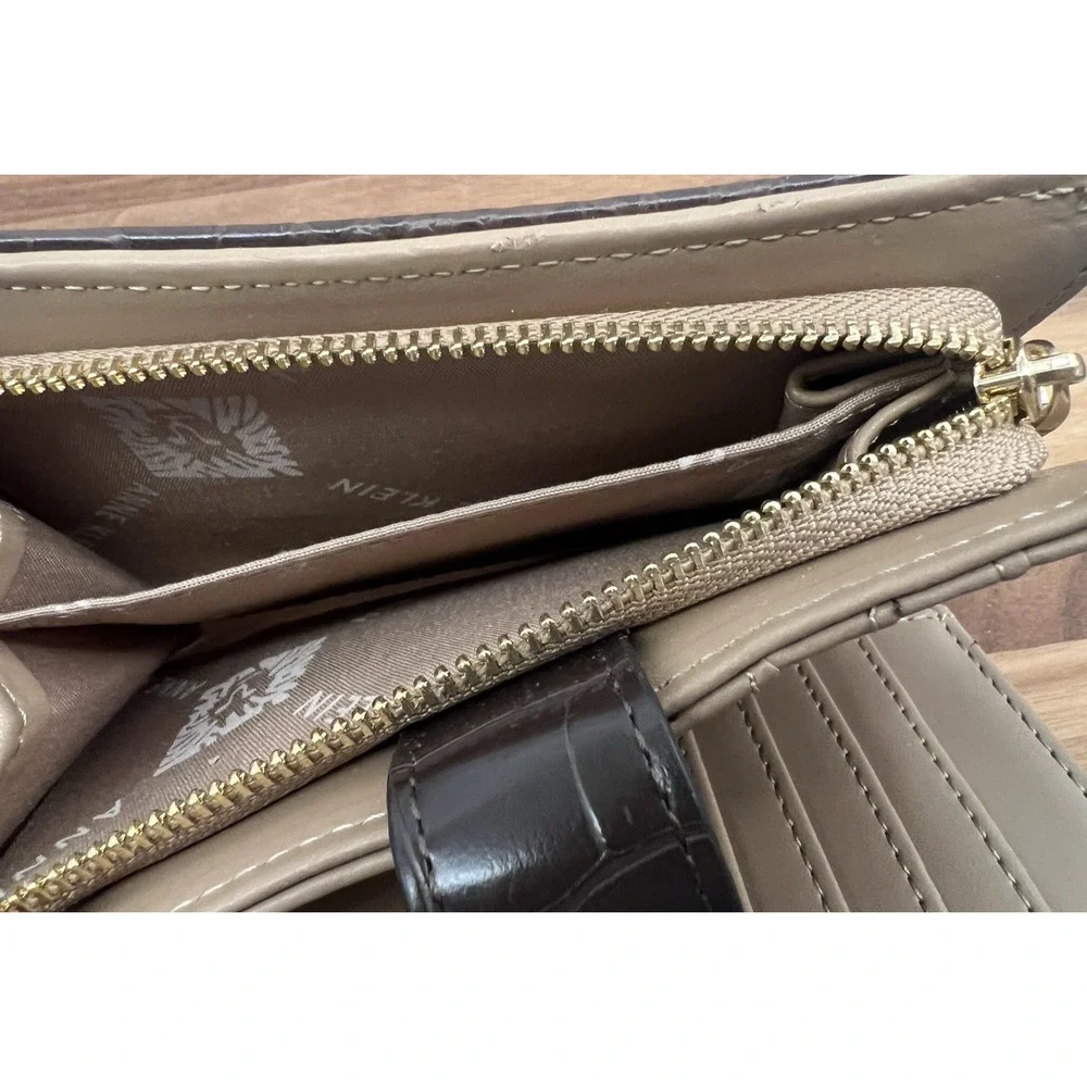 Anne Klein description anne